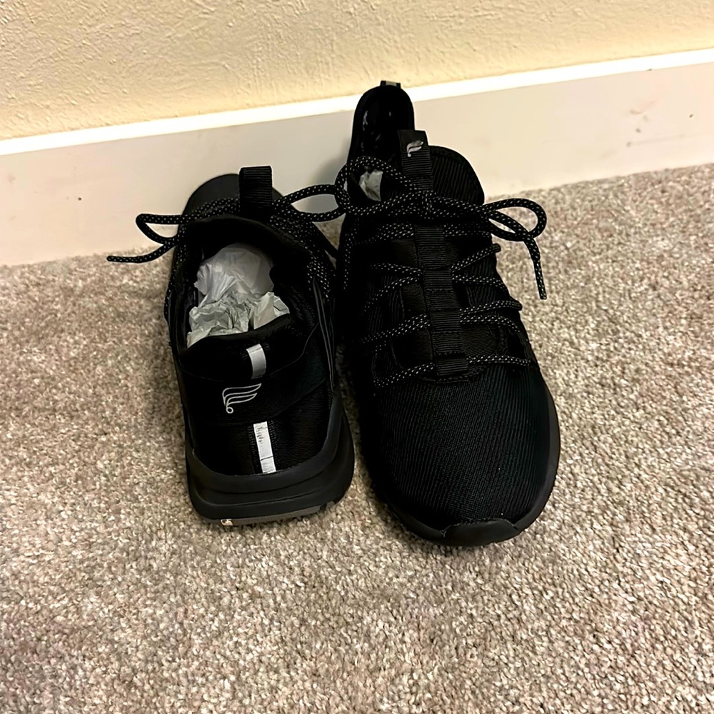 Fabletics sneakers